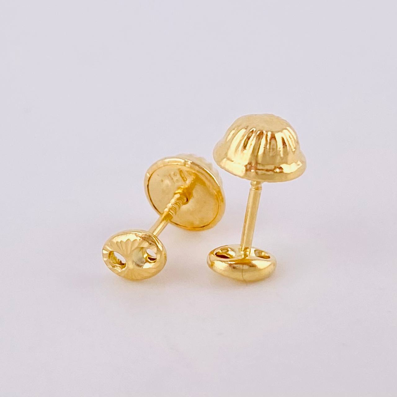 Topos GC Diamantado 0.6g / 4.6mm Oro Amarillo 18K