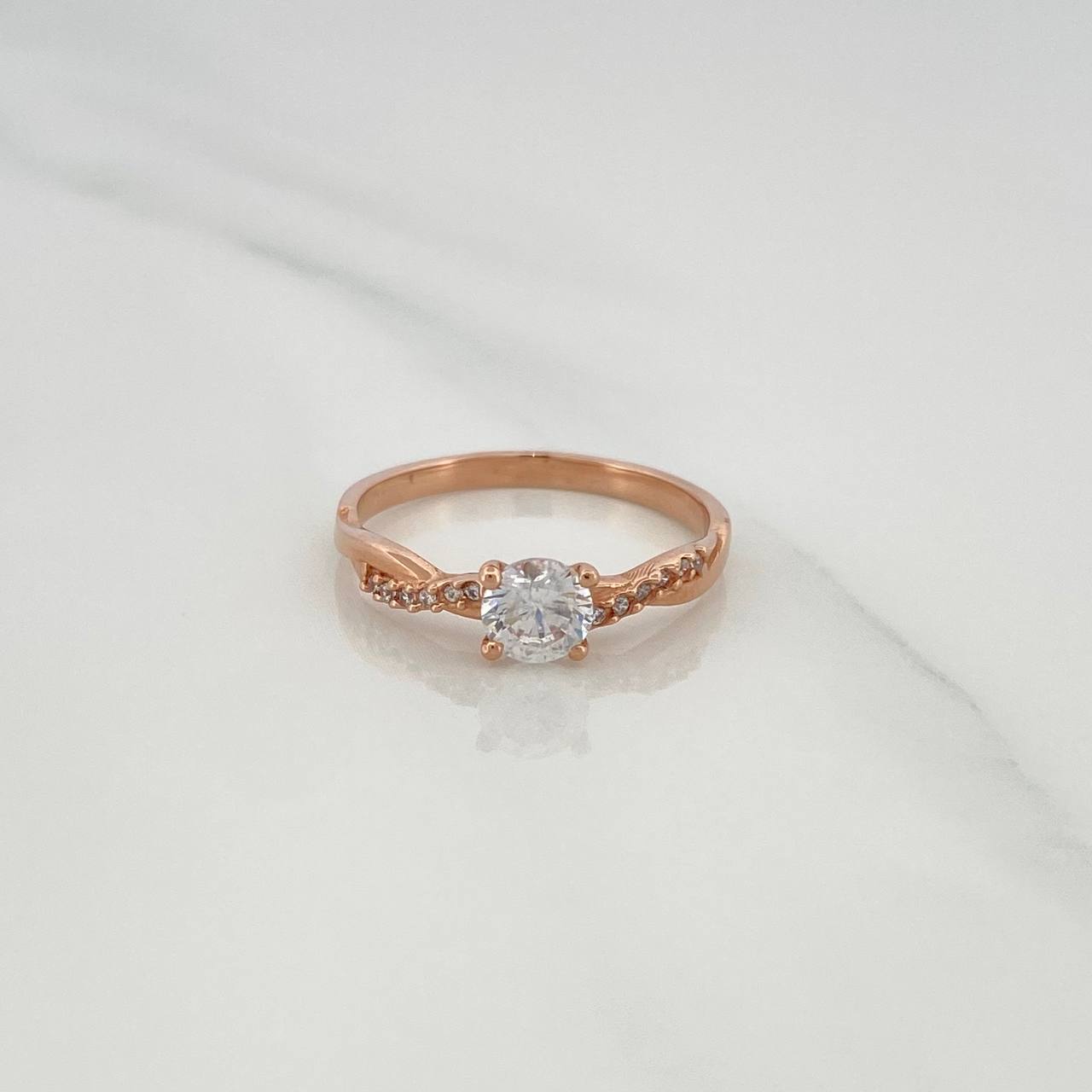 Anillo Solitario Líneas Cruzadas 1.95gr / T6 1/4 / Oro Rosa 18K &