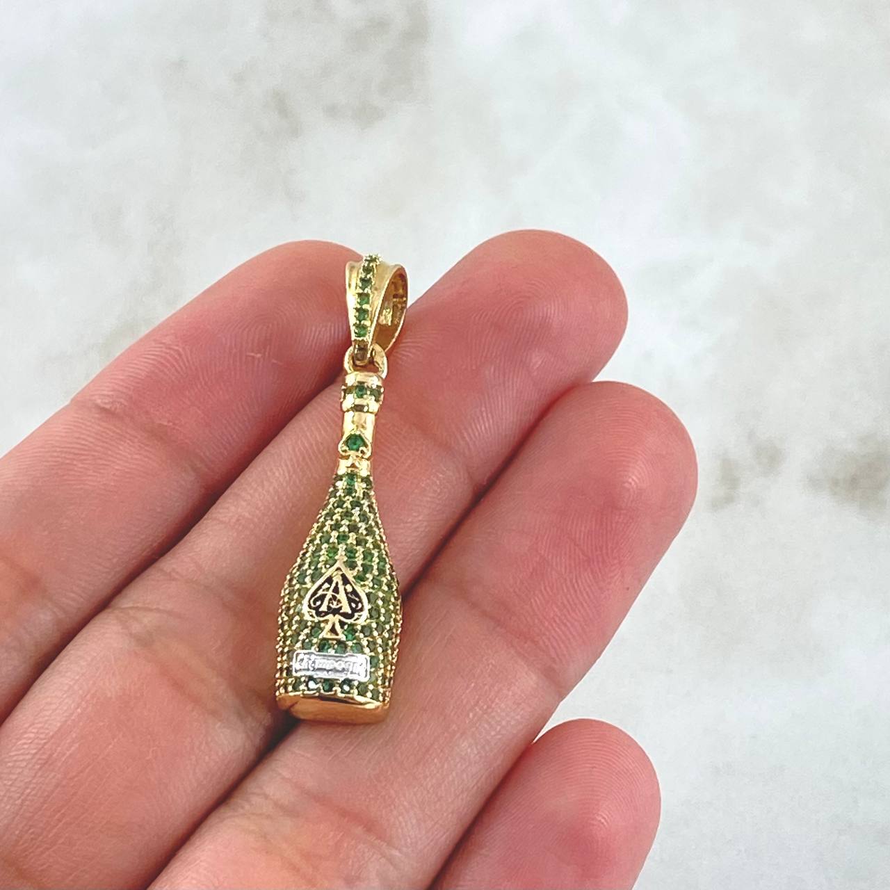 Dije Botella de Champagne 4.4gr / 3.6cm / Circones Verdes Oro Amarillo 18K *