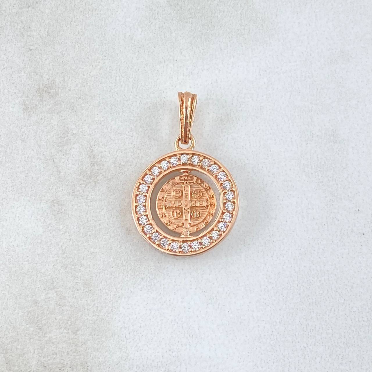 Dije San Benito En Aro Móvil 1.9gr / 2.3cm / Circones Blancos Oro Rosa 18K *