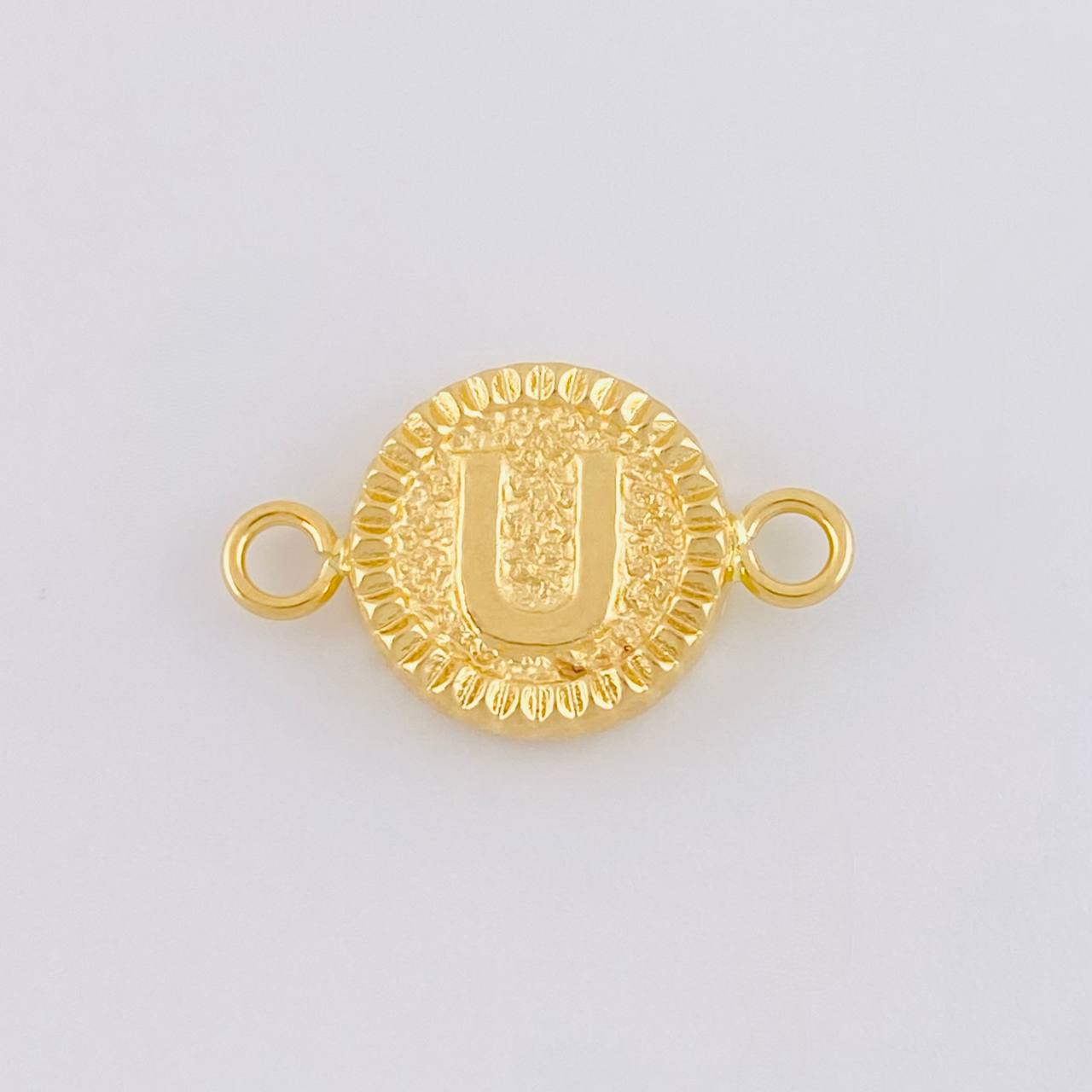 Herraje Letra U Marco Bordeado 0.55g / 1.7cm Oro Amarillo 18K