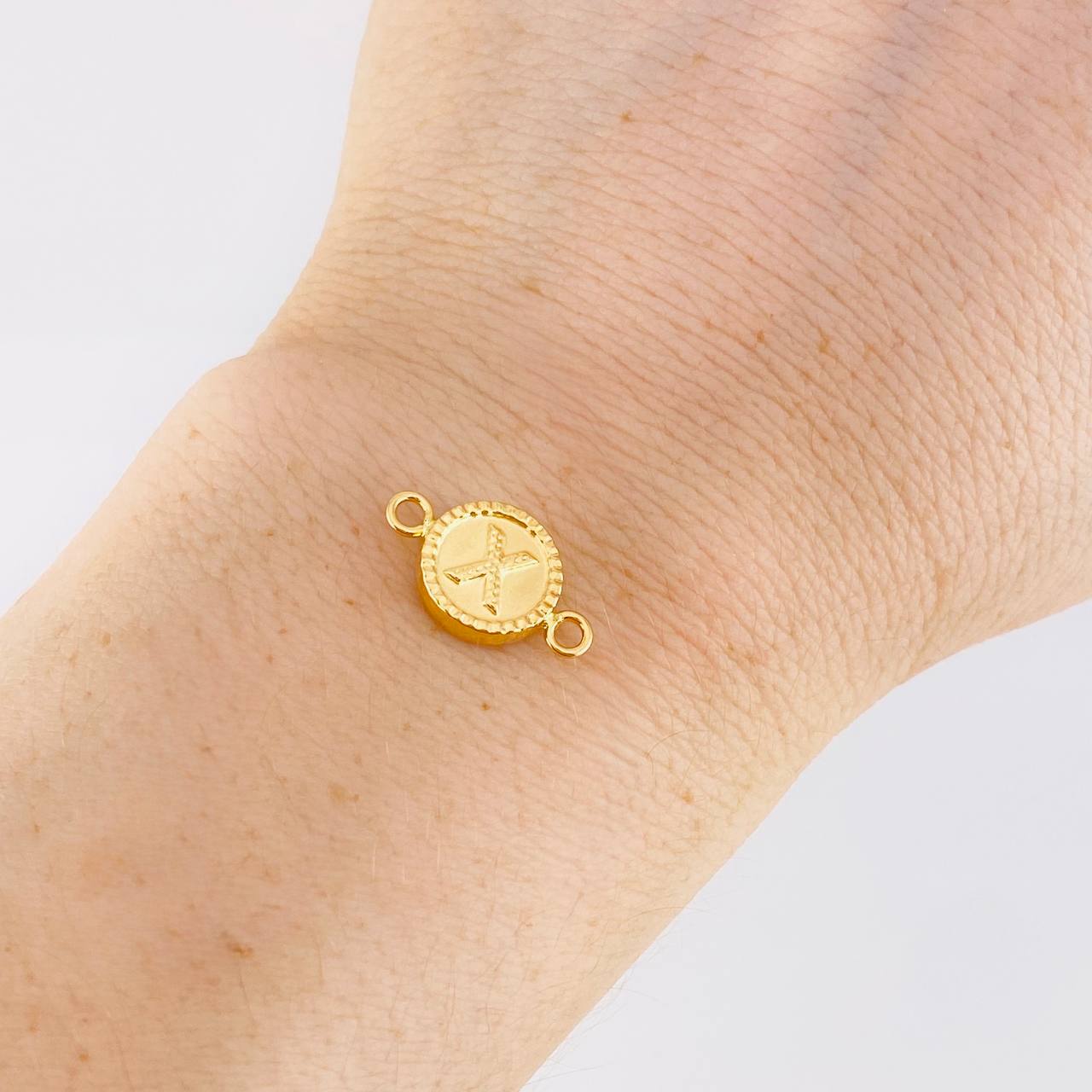 Herraje Letra X Marco Bordeado 0.6g / 1.7cm Oro Amarillo 18K