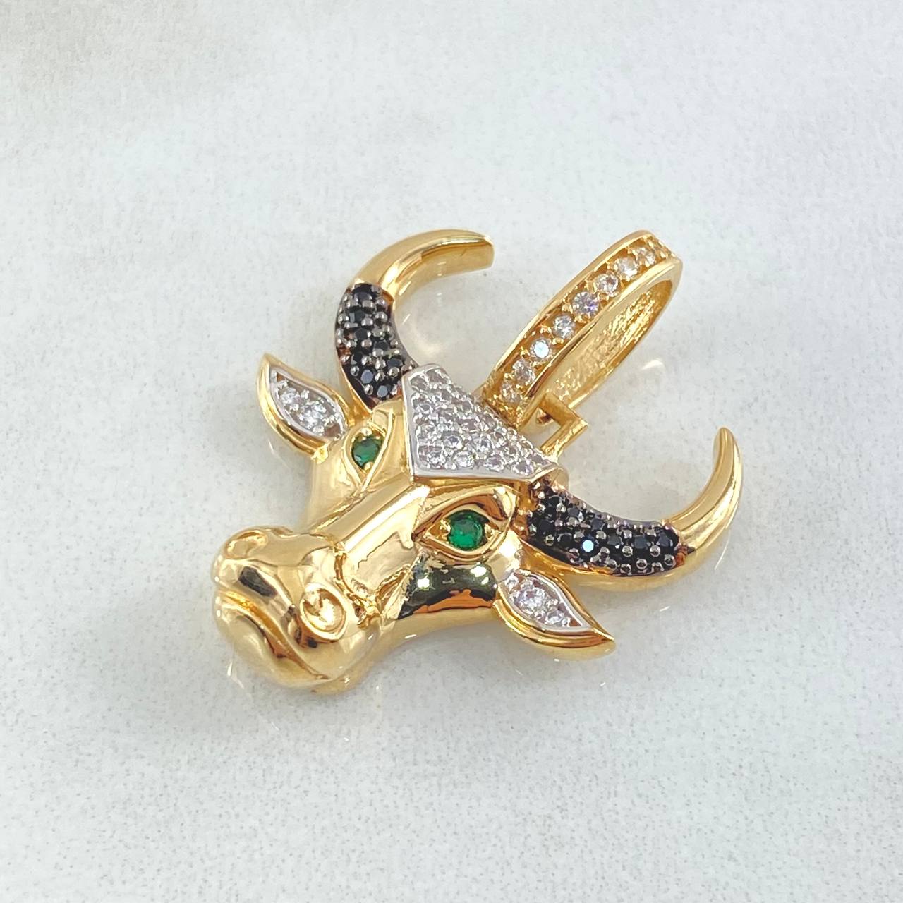 Dije Toro 5.4gr / 2.9cm-Oro 18K