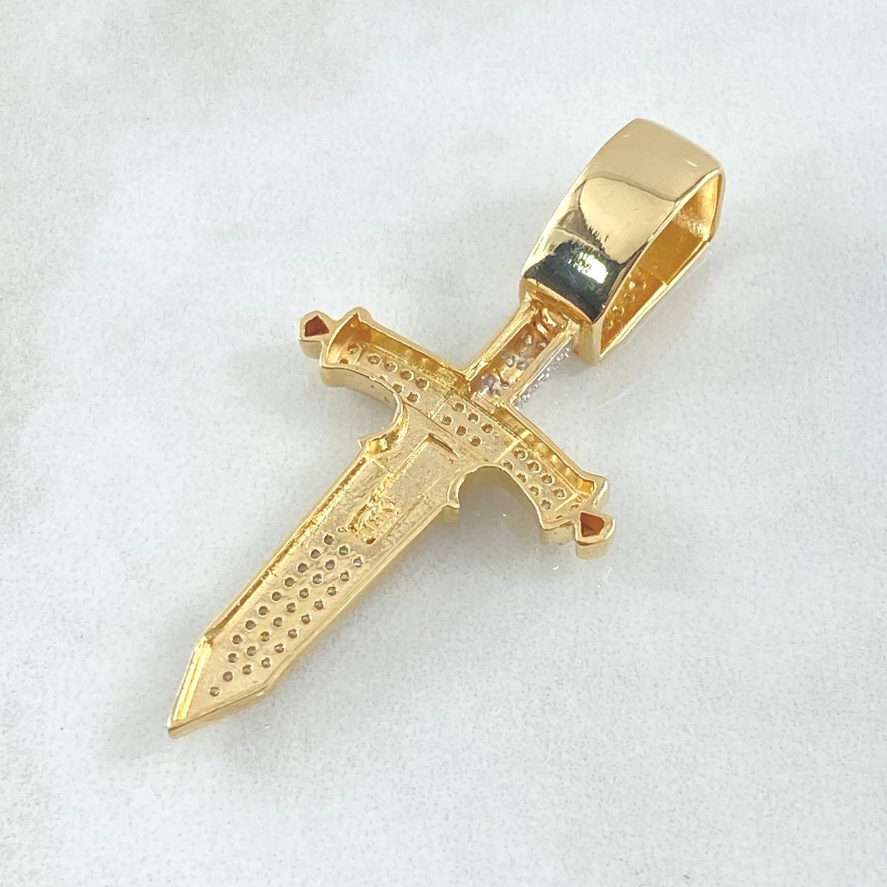 Dije Espada  6.8gr / 5cm-Oro 18K