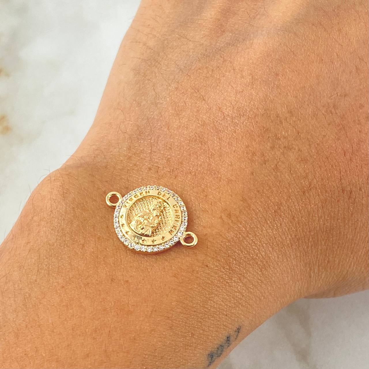 Herraje Virgen Del Carmen 2.2gr / 2cm / Oro Amarillo 18K *