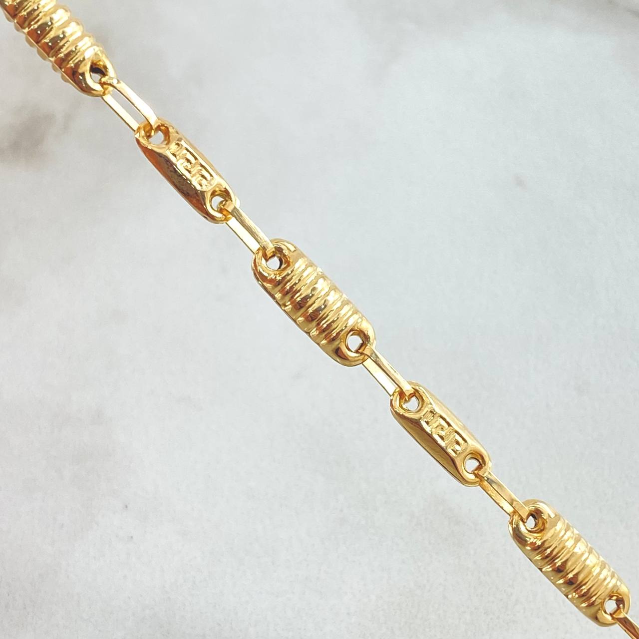 Cadena Rustica Tribal Cilindros 11.8gr / 70cm / Oro Amarillo 18K ©