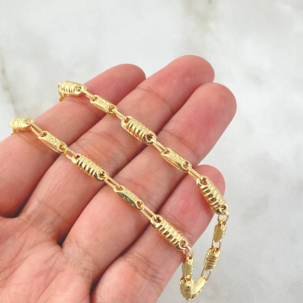 Cadena Rustica Tribal Cilindros 11.8gr / 70cm / Oro Amarillo 18K ©