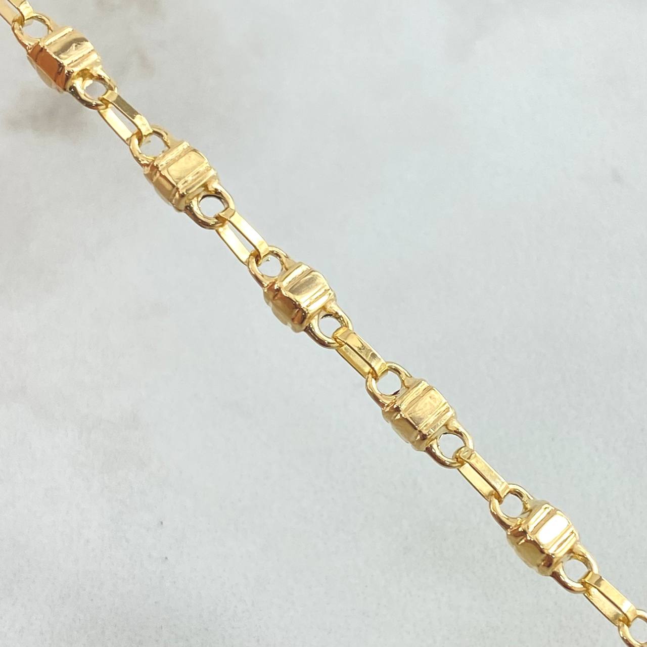 Cadena Rustica Cubos 12.45gr / 65cm / Oro Amarillo 18K ©