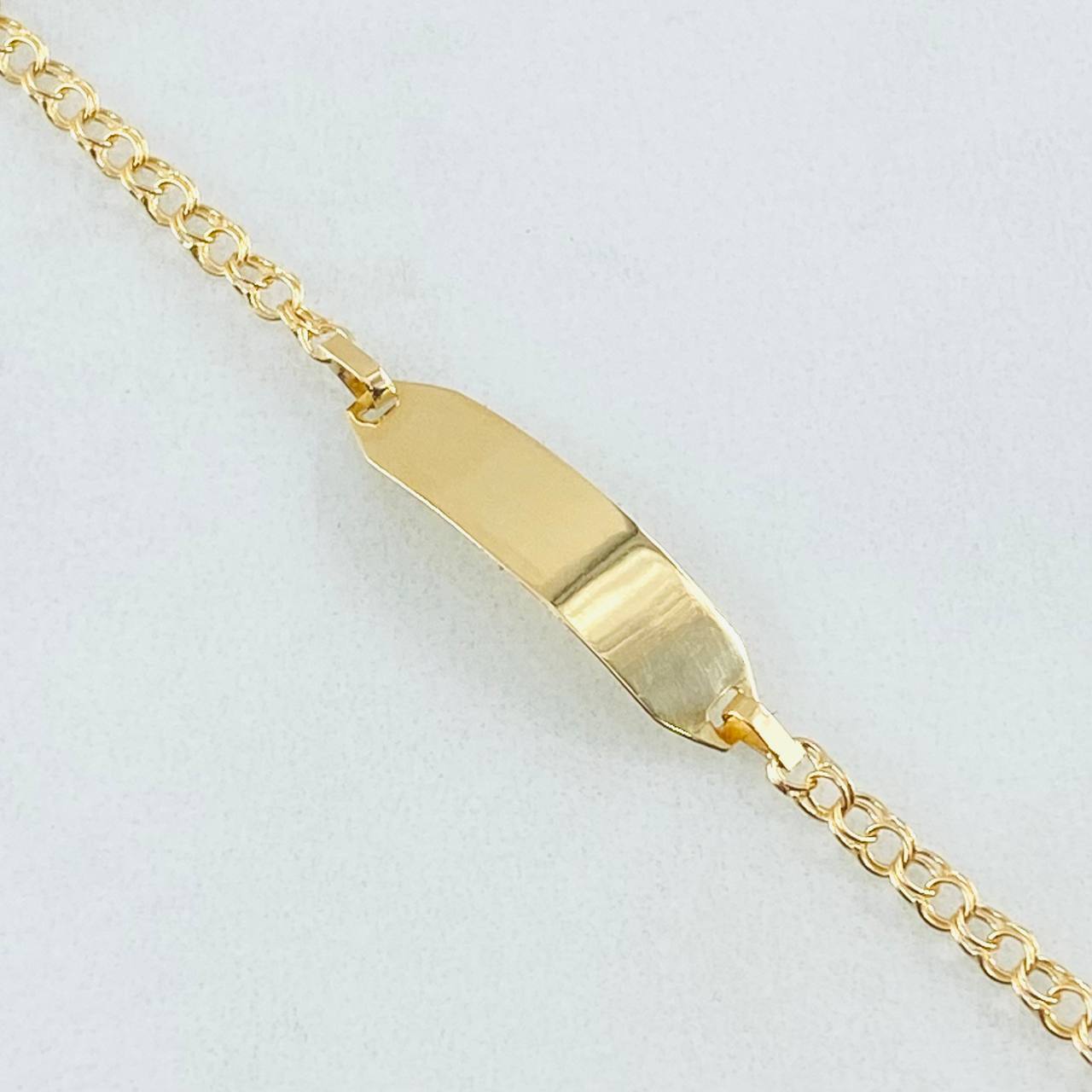 Pulso Bebé Placa Rectangular Curva 1.55gr / 16cm / Oro Amarillo 18K *