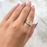 Anillo Sello Cruz 4.7gr / T9 1/4 / Oro Amarillo 18K