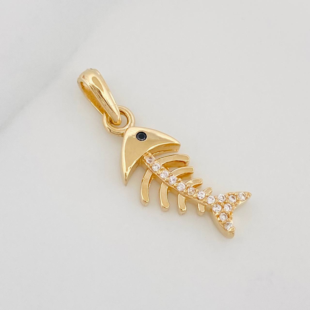 Dije Pez Espinas 1.8 g / 2.5 cm Oro Amarillo 18K