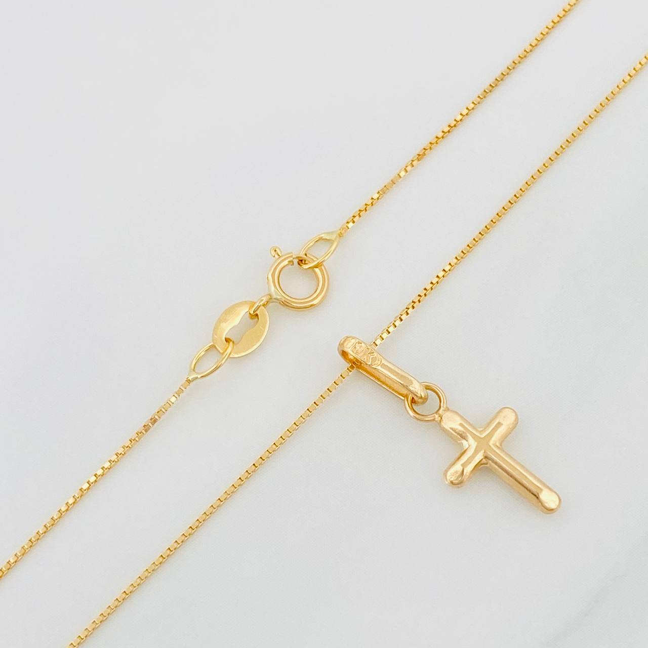 Set Cadena Veneciana + Dije Cruz / 1.4 g / 45.5 cm Oro Amarillo 18K