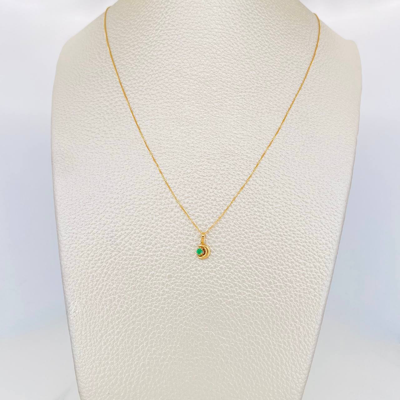 Set Cadena Veneciana + Dije Luna Esmeralda 0.3Pts / 1.2 g / 45 cm Oro Amarillo 18K