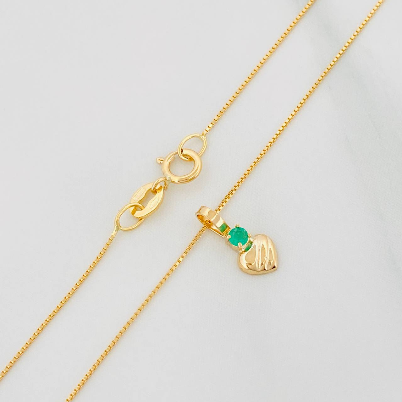 Set Cadena Veneciana + Dije Corazon Esmeralda 03Pts / 1.15 g / 45 cm Oro Amarillo 18K