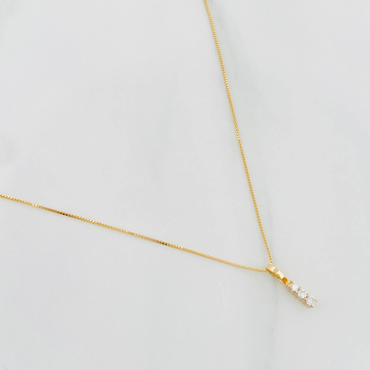 Set Cadena Veneciana + Dije Trio Lineal Diamantes 06Pts / 1.3 g / 45 cm Oro Amarillo 18K