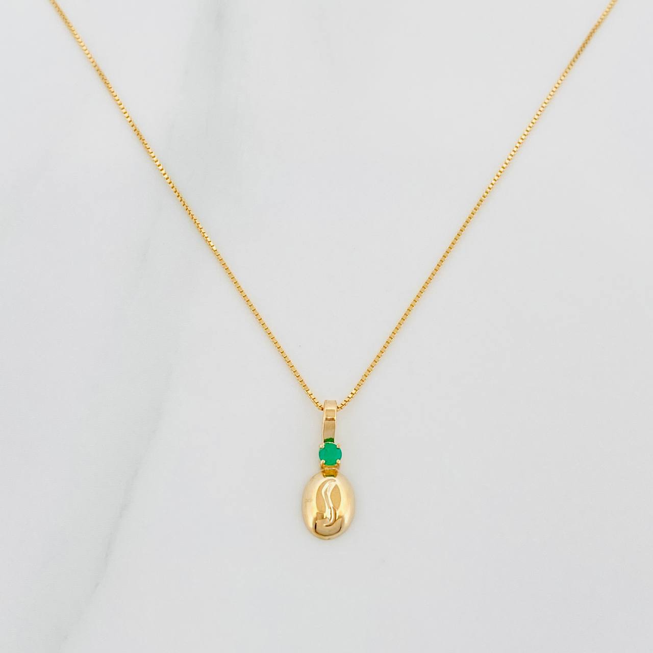Set Cadena Veneciana + Dije Grano Cafe Esmeralda 03Pts / 1.25 g / 45 cm Oro Amarillo 18K
