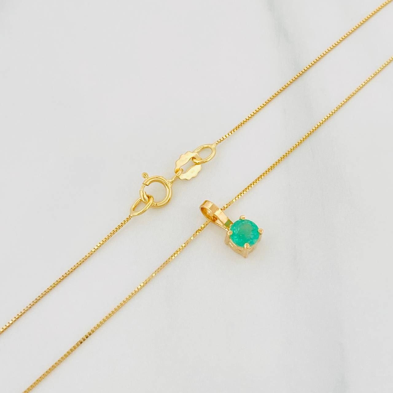 Set Cadena Veneciana + Dije Circulo Esmeralda 16Pts / 1.2 g / 45 cm Oro Amarillo 18K