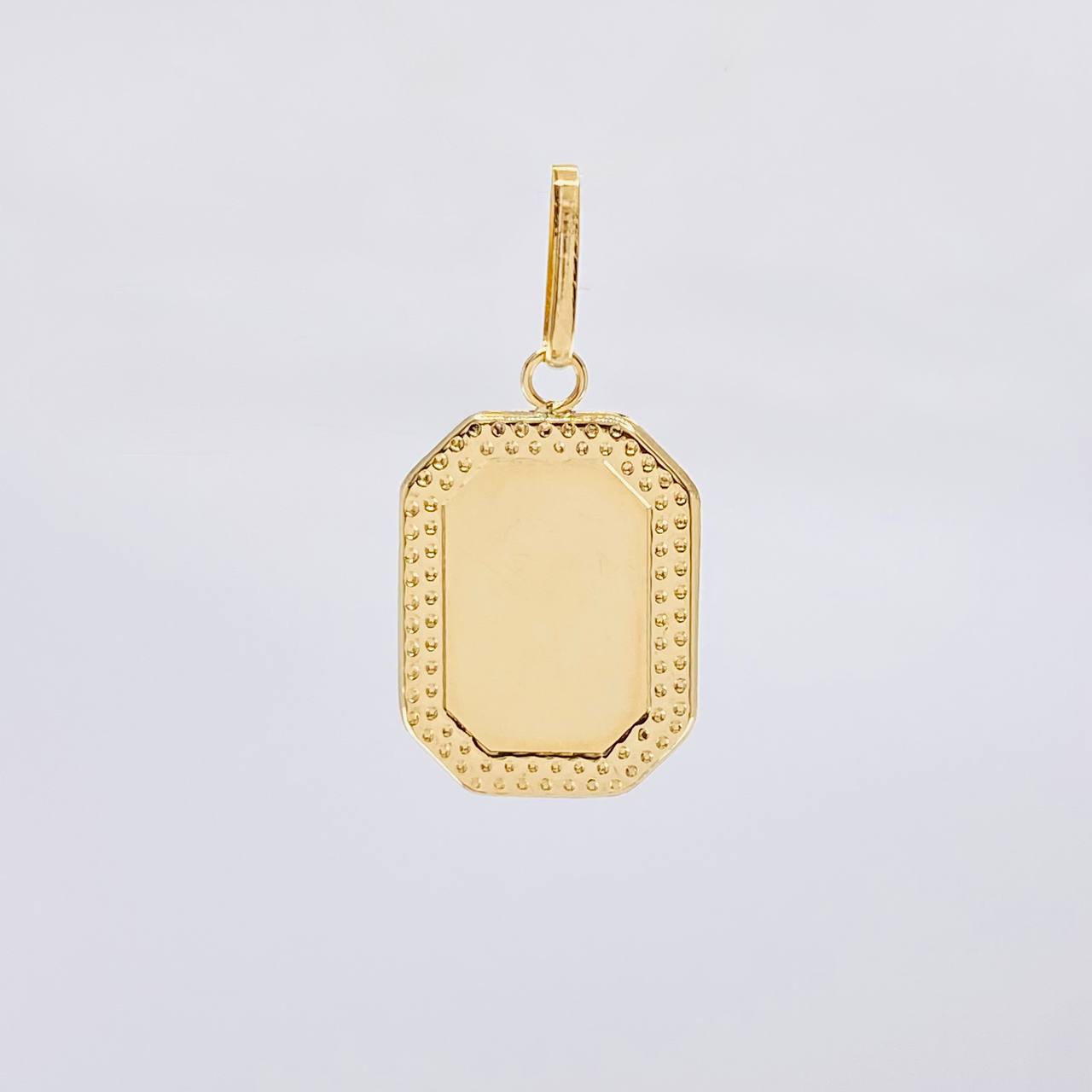 Dije Placa Marco Bordeado 0.8 g / 2.7 cm Oro Amarillo 18K