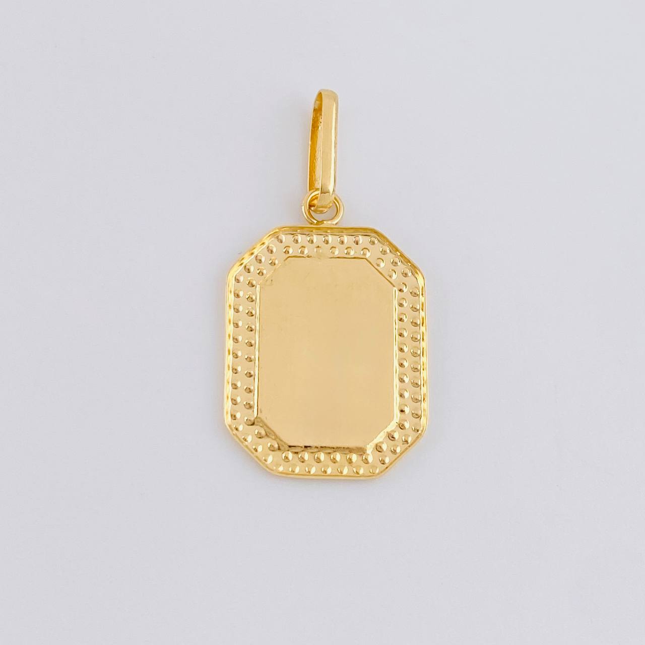 Dije Placa Marco Bordeado 0.8 g / 2.7 cm Oro Amarillo 18K