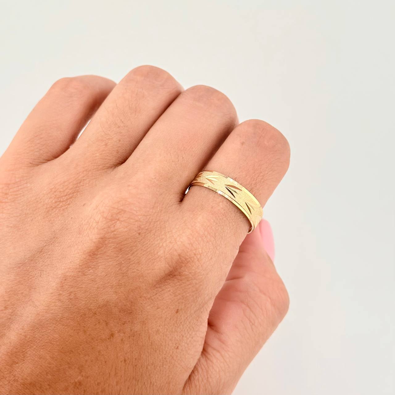Anillo Argolla Junco Diamantada Mate 2.8 g / T10 1/4 Oro Amarillo 18K