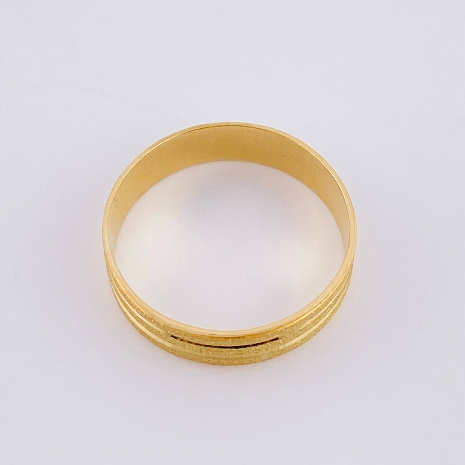 Anillo Argolla Triple linea 3.7g / T10 1/4 Oro Amarillo 18K
