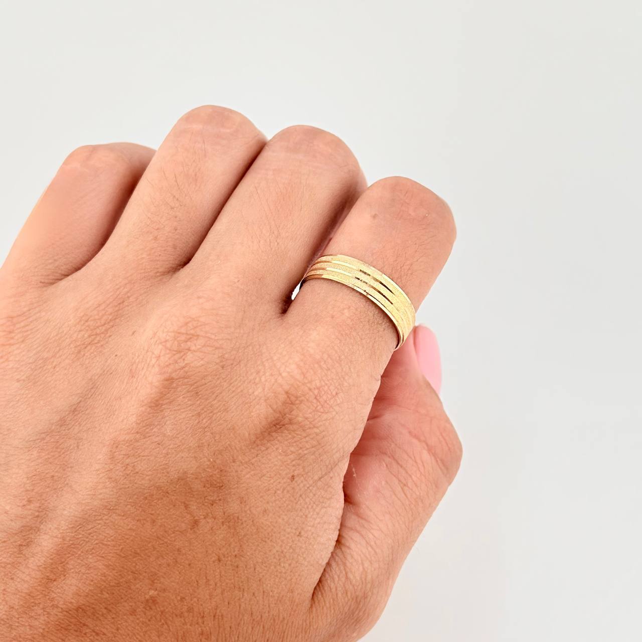 Anillo Argolla triple linea 3.25g / T7 3/4 Oro Amarillo 18K
