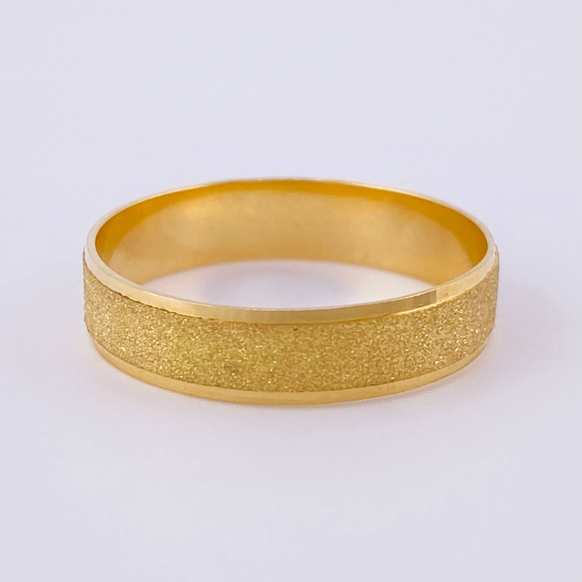 Anillo Argolla Diamantada Carril Mate 3 g / T10 1/4 Oro Amarillo 18K