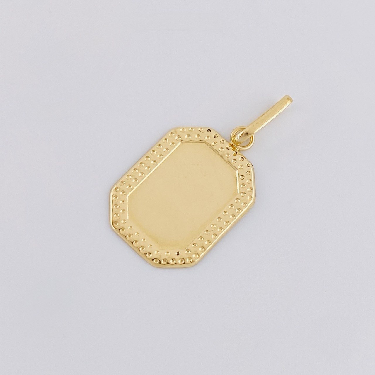 Dije Placa Marco Bordeado 0.55 g / 2.1 cm Oro Amarillo 18K