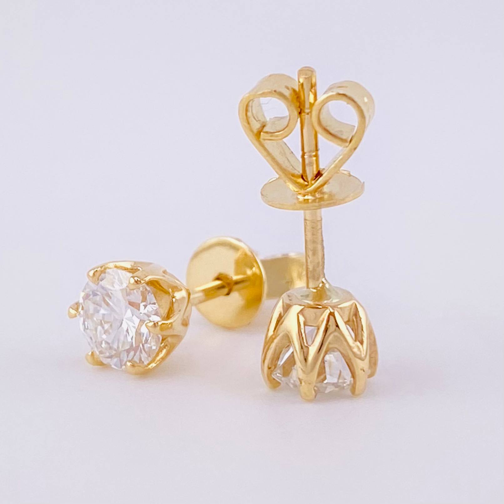 Topos Seis Garras Diamantes 1,3 Qts 2.05 g / 5.1 mm Oro Amarillo 18K