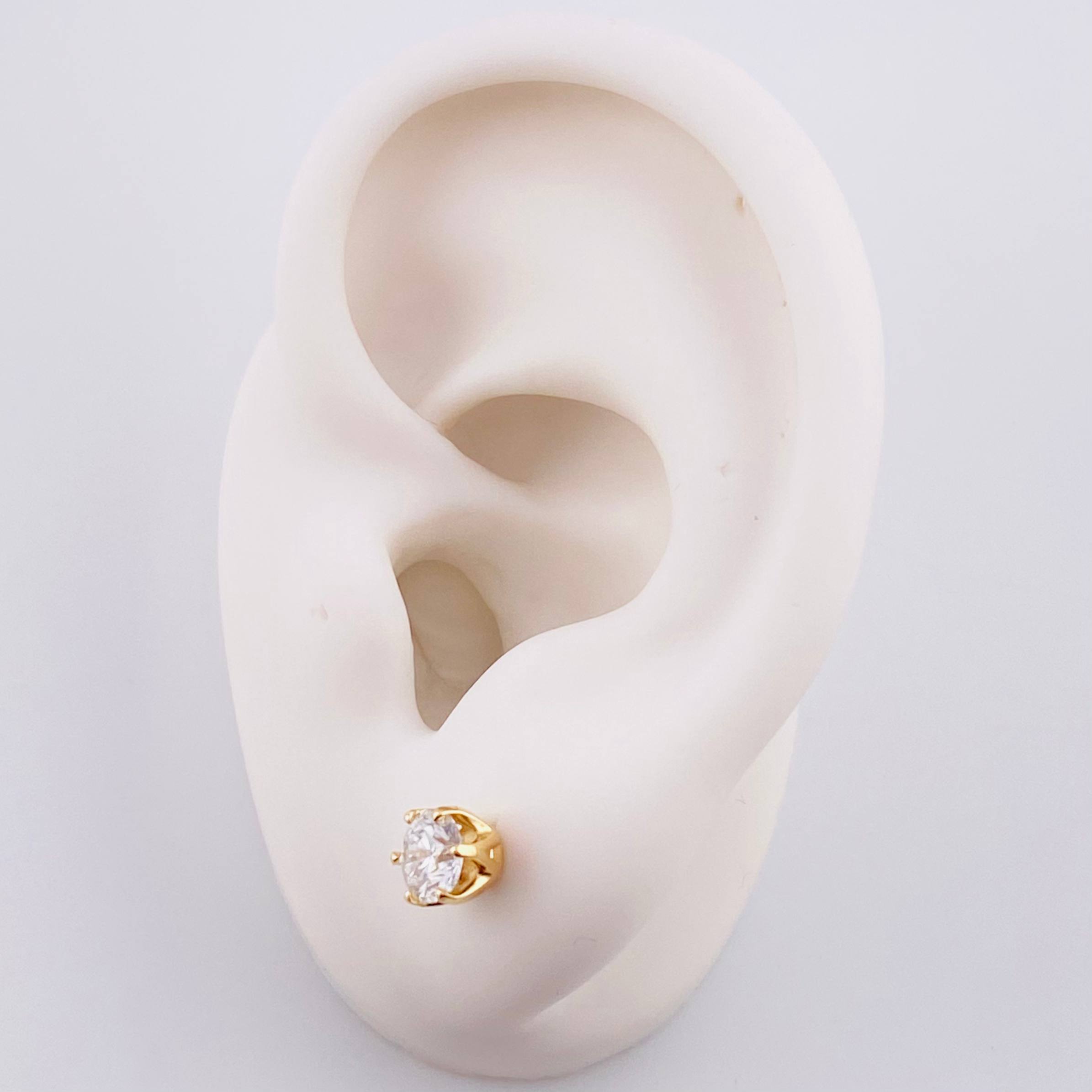 Topos Seis Garras Diamantes 1,3 Qts 2.05 g / 5.1 mm Oro Amarillo 18K