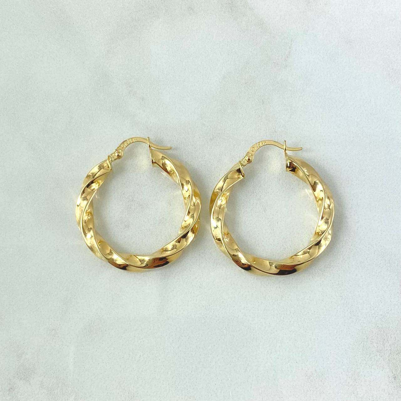 Candongas Kari 3.85gr / 3cm / Entorchadas Oro Amarillo 18K *