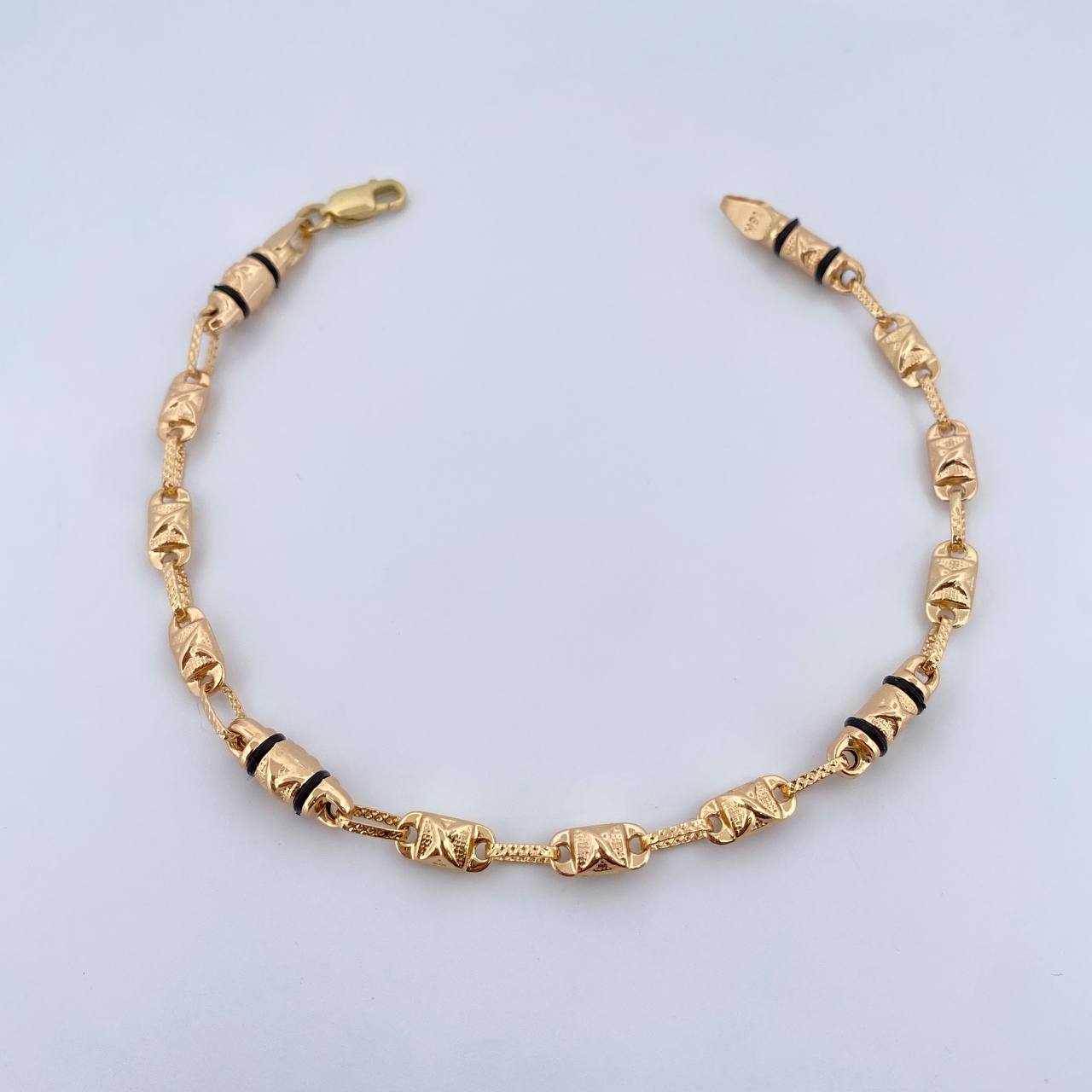 Pulso Rustico Barril 4.75gr / 20.8cm / 5.2mm Cauchos Negros Oro Amarillo 18K $