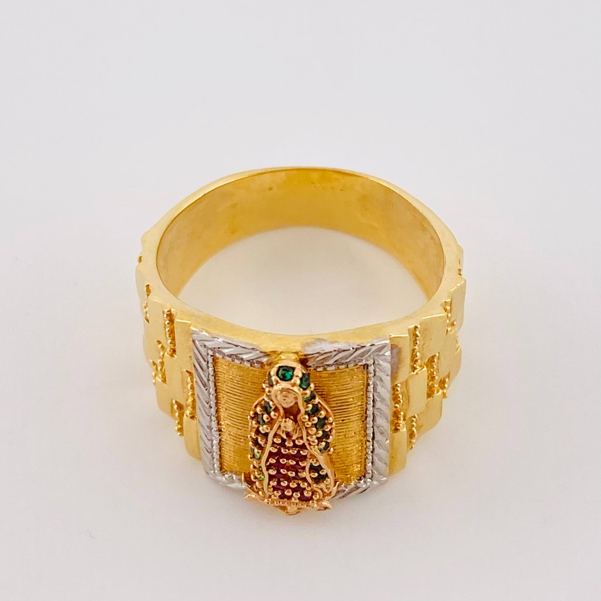 Anillo Virgen de Guadalupe 10.9gr / T10 / Circones Verdes Fucsias Tres Oros