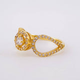 Anillo Solitario Abrazo Curvo 2.45gr / T5 3/4 / Circones Blancos Oro Amarillo