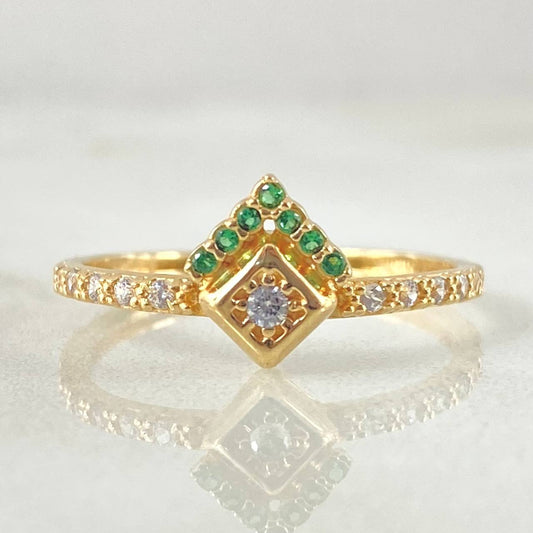 Anillo Marco Triangular 1.6gr / T6 3/4 / Oro Amarillo 18K ©