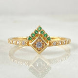 Anillo Marco Triangular 1.6gr / T6 3/4 / Oro Amarillo 18K ©