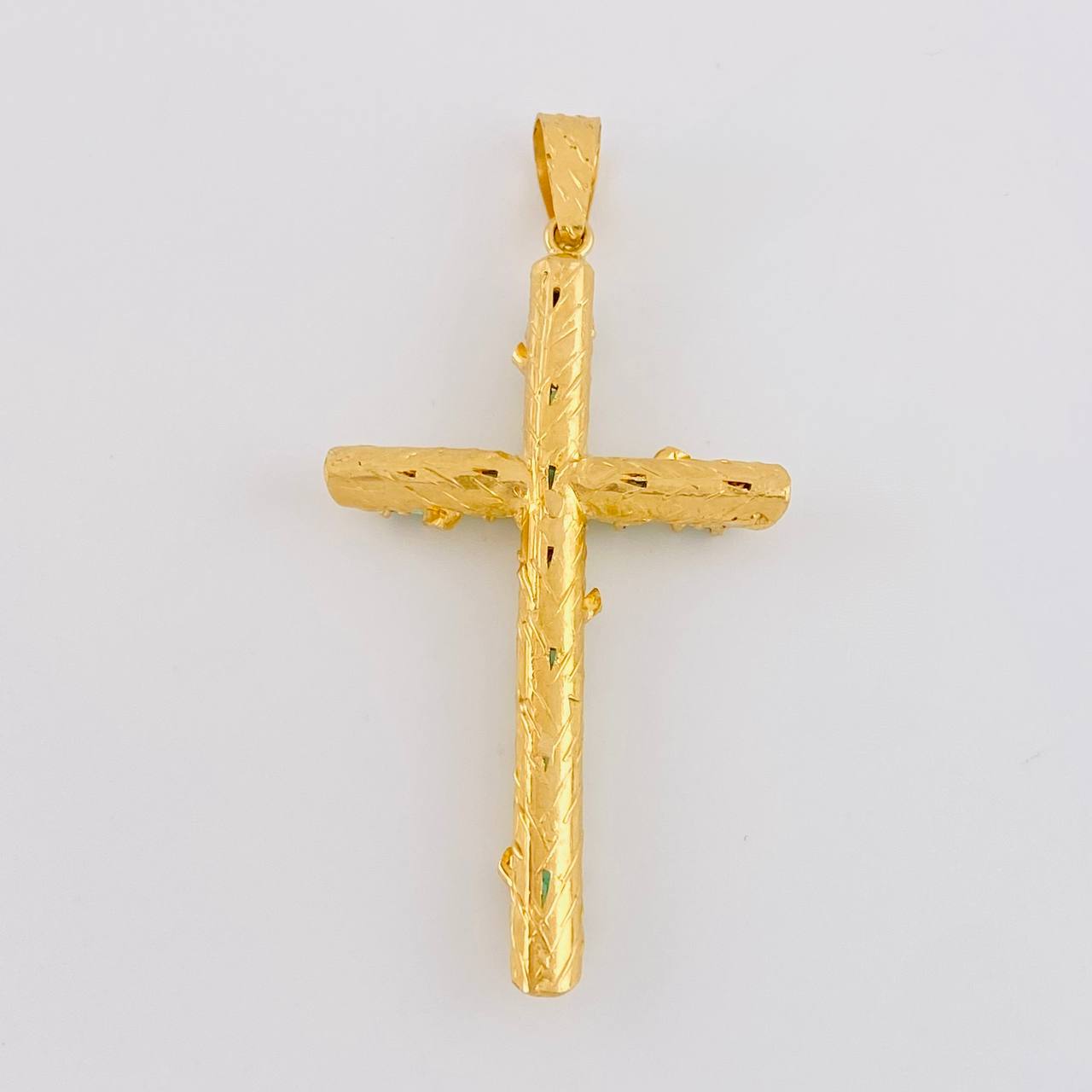 Dije Cruz Tronco Esmeraldas 5,10 Qts 6.6 g / 6.2 cm Oro Amarillo 18K