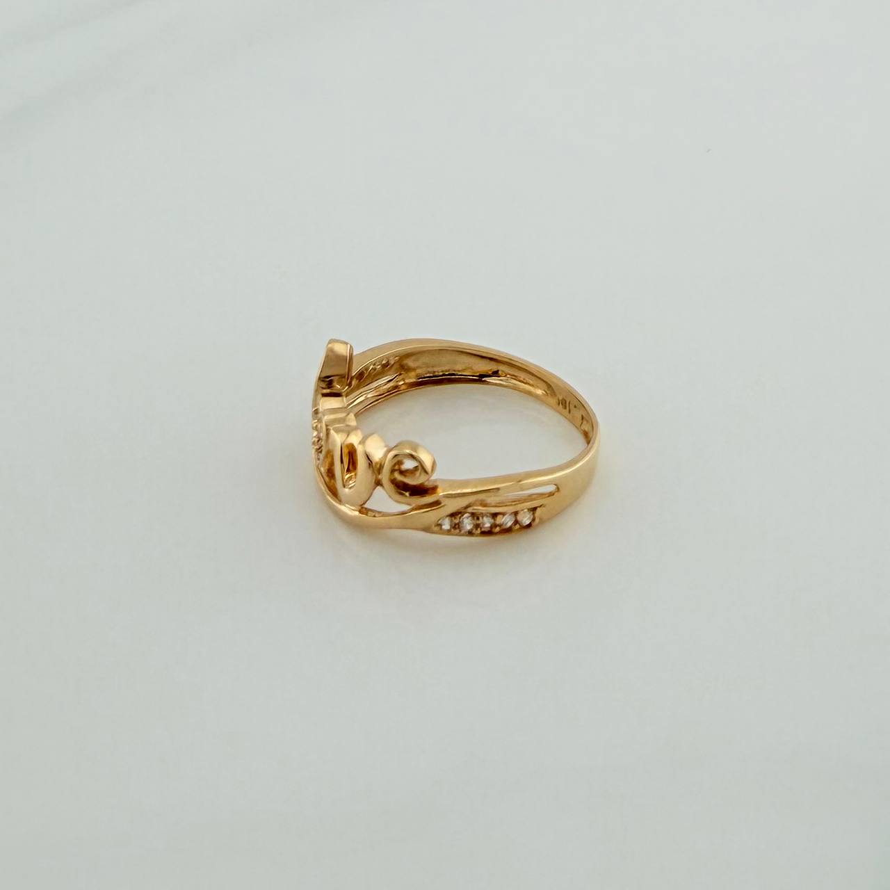 Anillo Love 2.4gr / T5 3/4 / Oro Amarillo 18K %