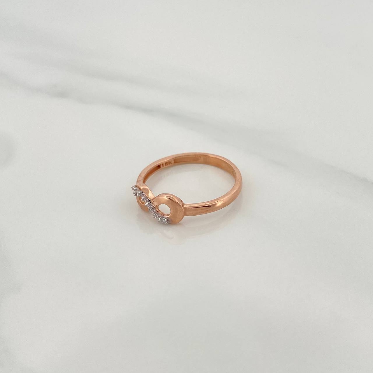 Anillo Infinito 1.9gr / T6 1/4 / Dos Oros 18K %