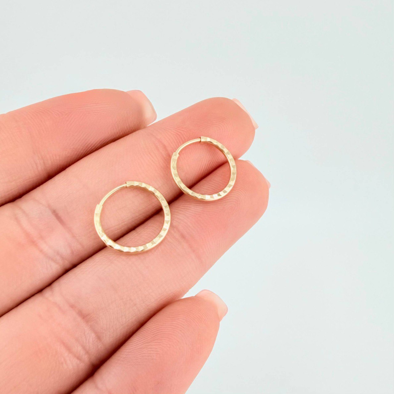 Candongas Aro Diamantado 0.6gr / 1.4cm / Oro Amarillo 18K