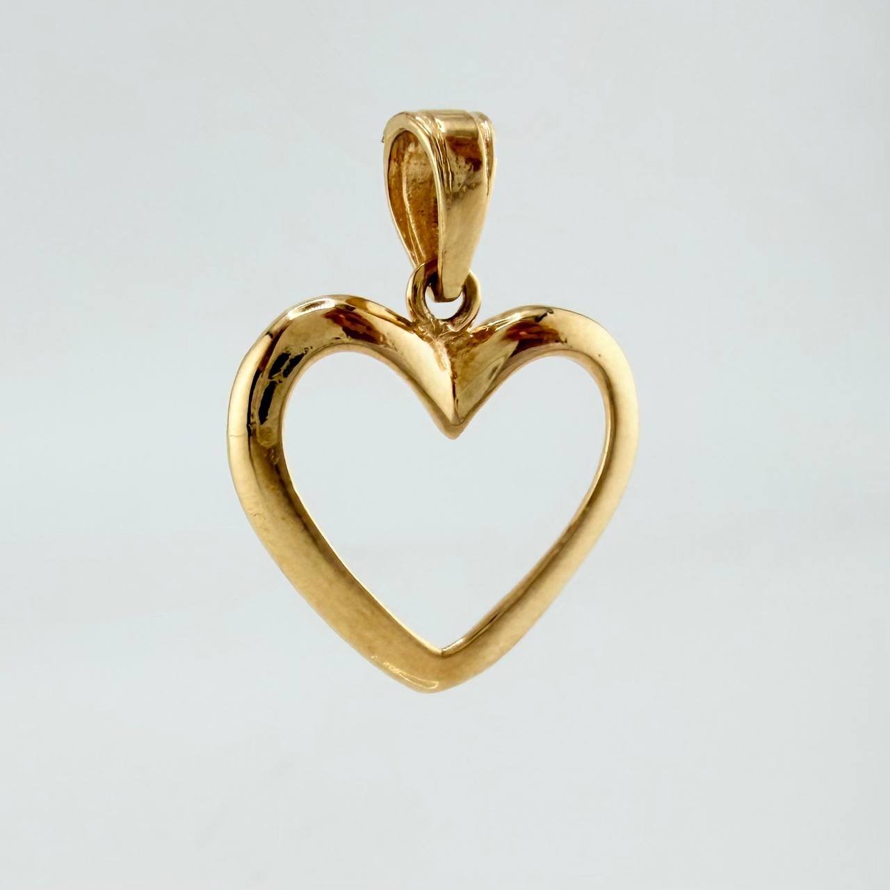 Dije Corazon Silueta 1.05gr / 2cm / Oro Amarillo 18K