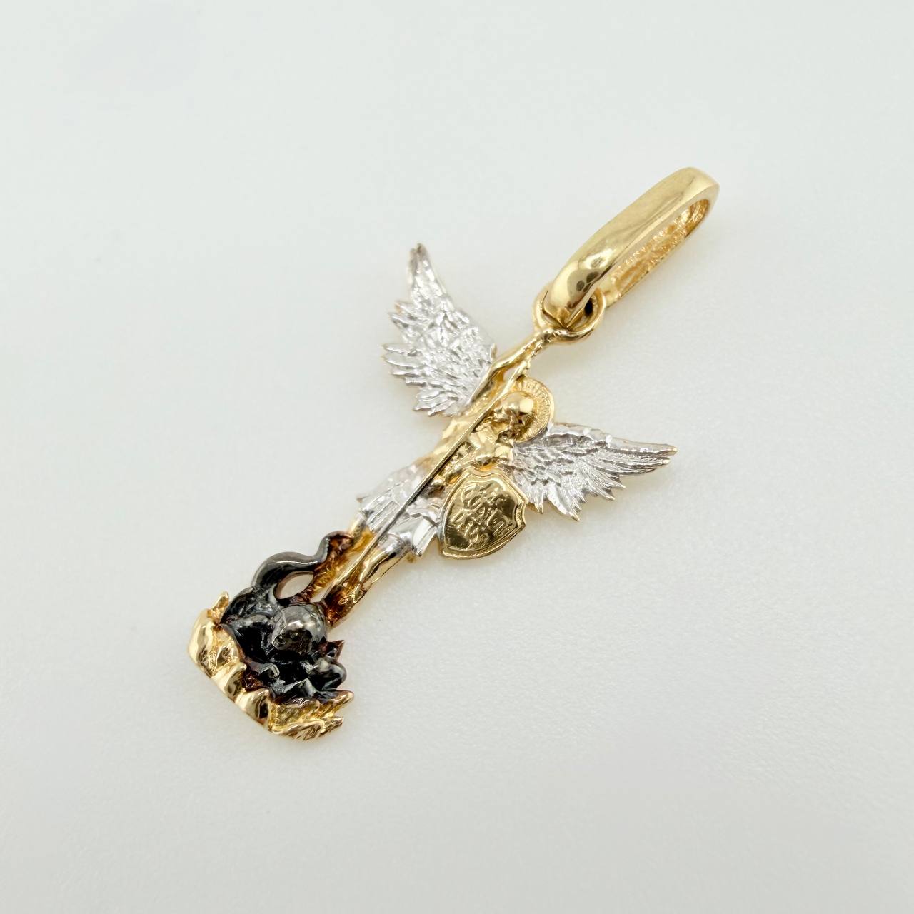 Dije San Miguel Arcangel 1gr / 2.3cm / Dos Oros Amarillo Blanco 18K
