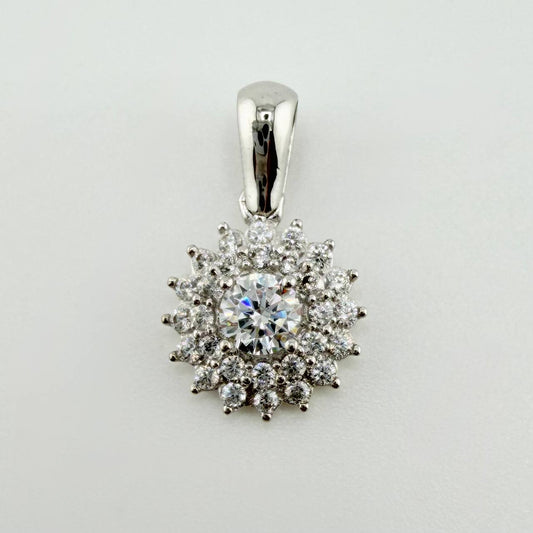 Dije Flor Tupida 1.7gr / 1.7cm / Oro Blanco 18K