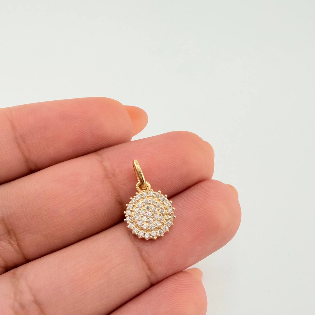 Dije Circulo Tupido 0.85gr / 1.5cm / Oro Amarillo 18K