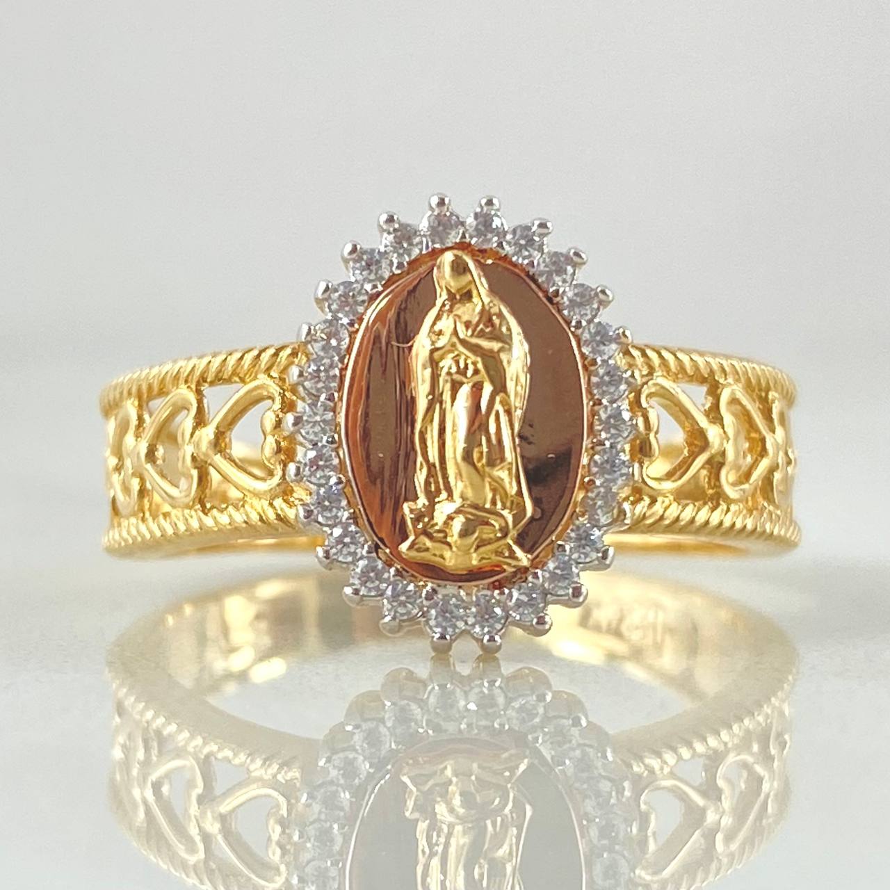 Anillo Virgen de Guadalupe Corazones Bordeado 3.85gr / T7 1/2 / Tres Oros 18K *
