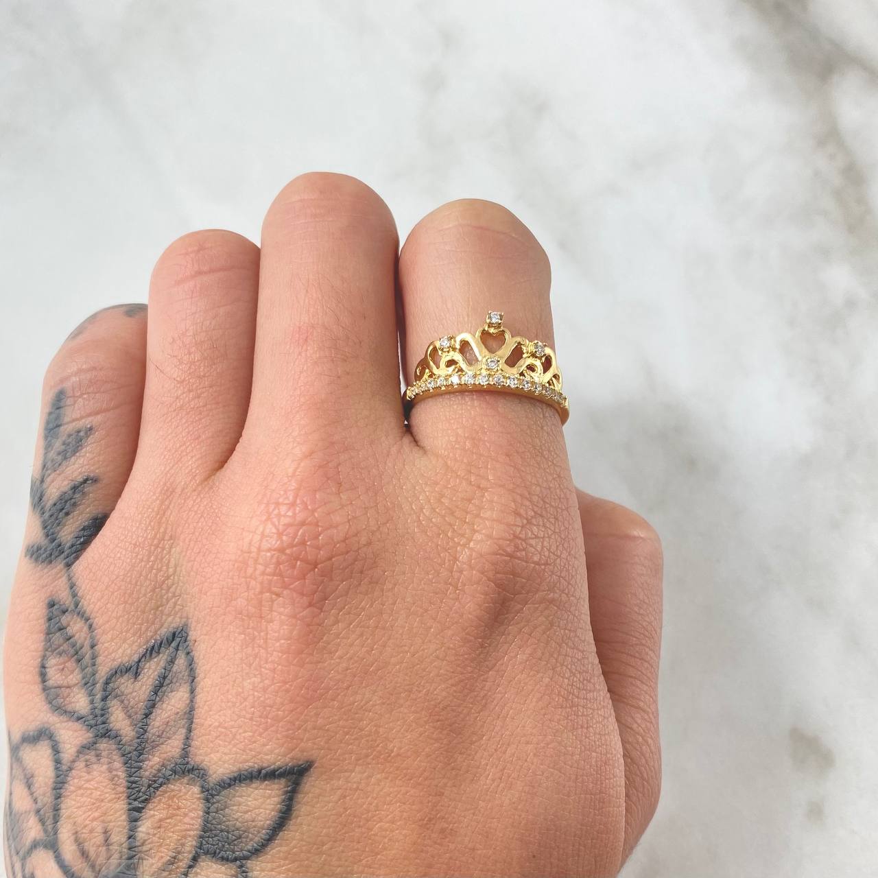Anillo Corona Corazon Enraizado 2.95gr / T7 / Oro Amarillo 18K *