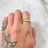 Anillo Corona Corazon Enraizado 2.95gr / T7 / Oro Amarillo 18K *