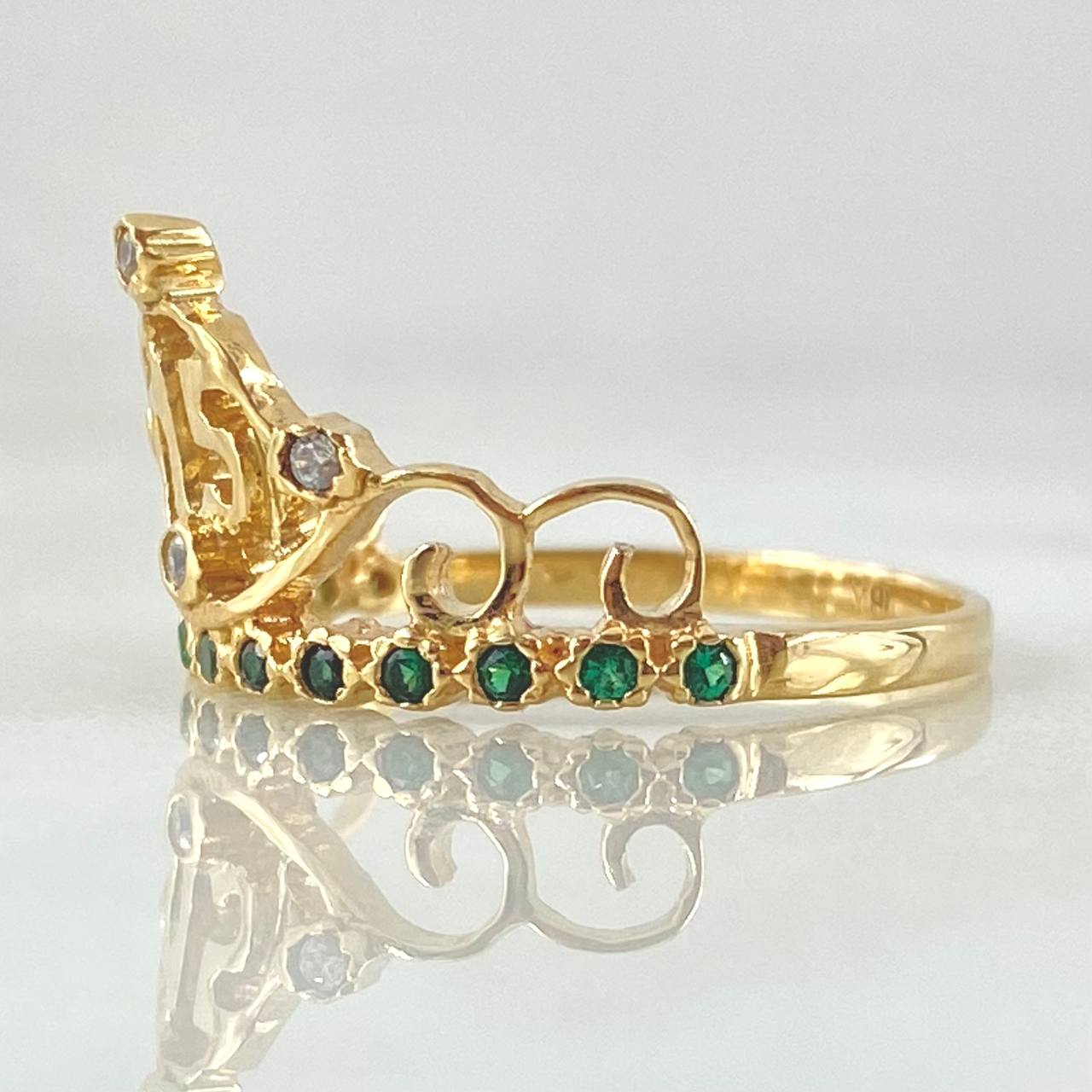 Anillo Corona Quinces 2.5gr / T6 / Oro Amarillo 18K