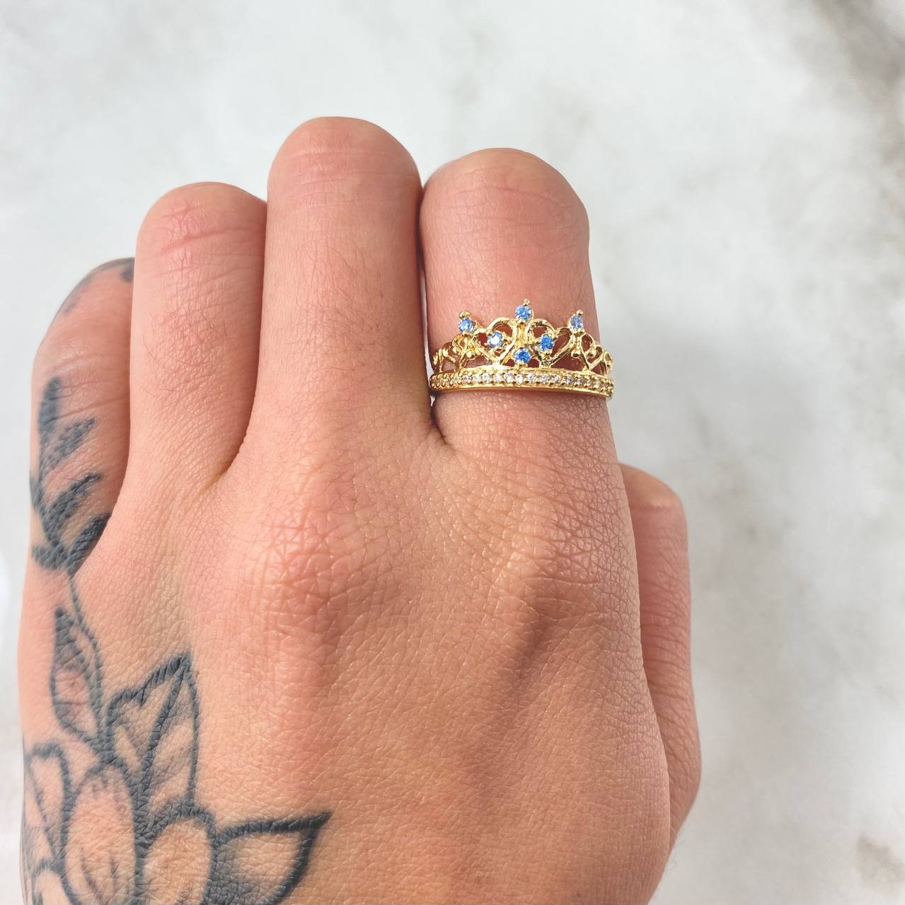 Anillo Corona Corazones 2.05gr / T7 1/4 / Oro Amarillo 18K