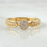 Anillo Solitario Flor Tupido 2gr / T6 / Oro Amarillo 18K